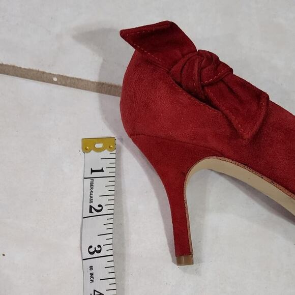 Marc Fisher Thunder red suede leather bow and cut out detail heels size 6.5‎ - Picture 6 of 9